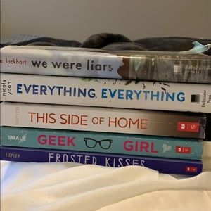 BOOK BUNDLE!!! see more in description :)